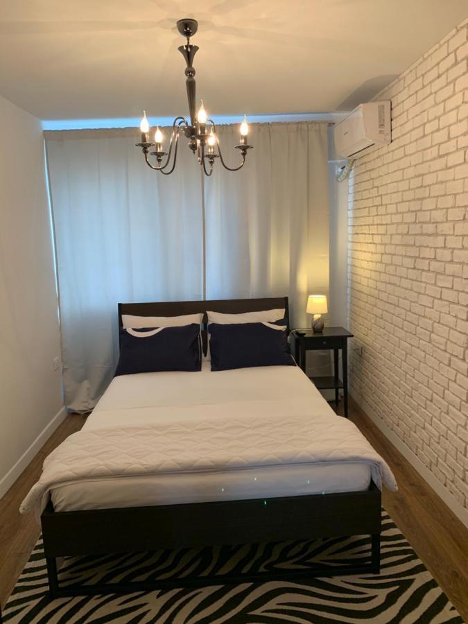 Aparthotel Claudia -Self Check-In Brăila المظهر الخارجي الصورة